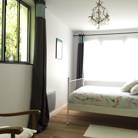 Loire Valley Medieval Getaway Rochecorbon Szoba fotó
